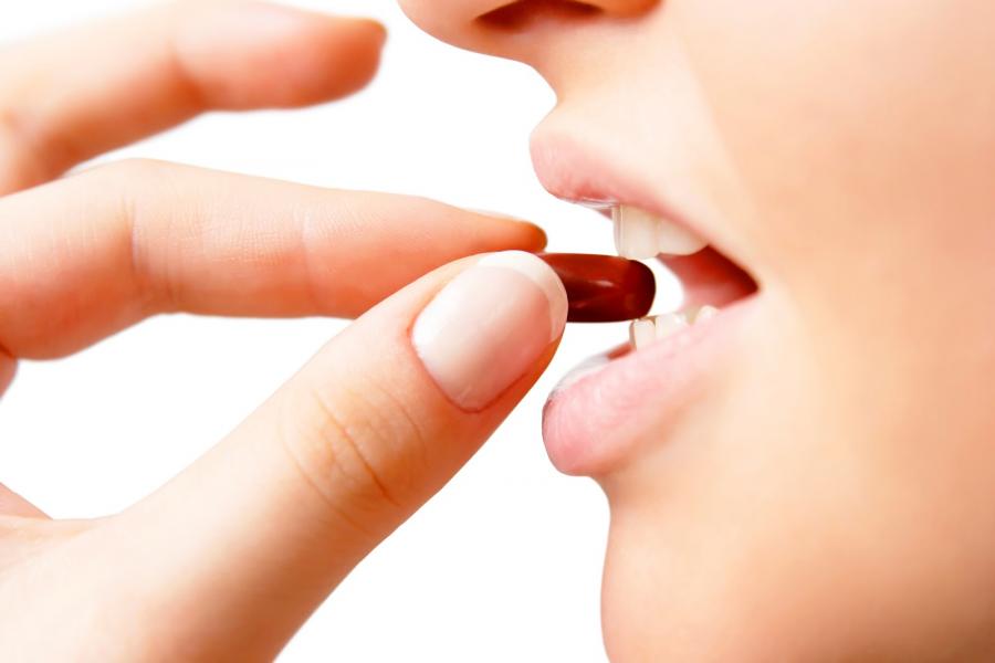 efectos-nocivos-producen-medicamentos-boca